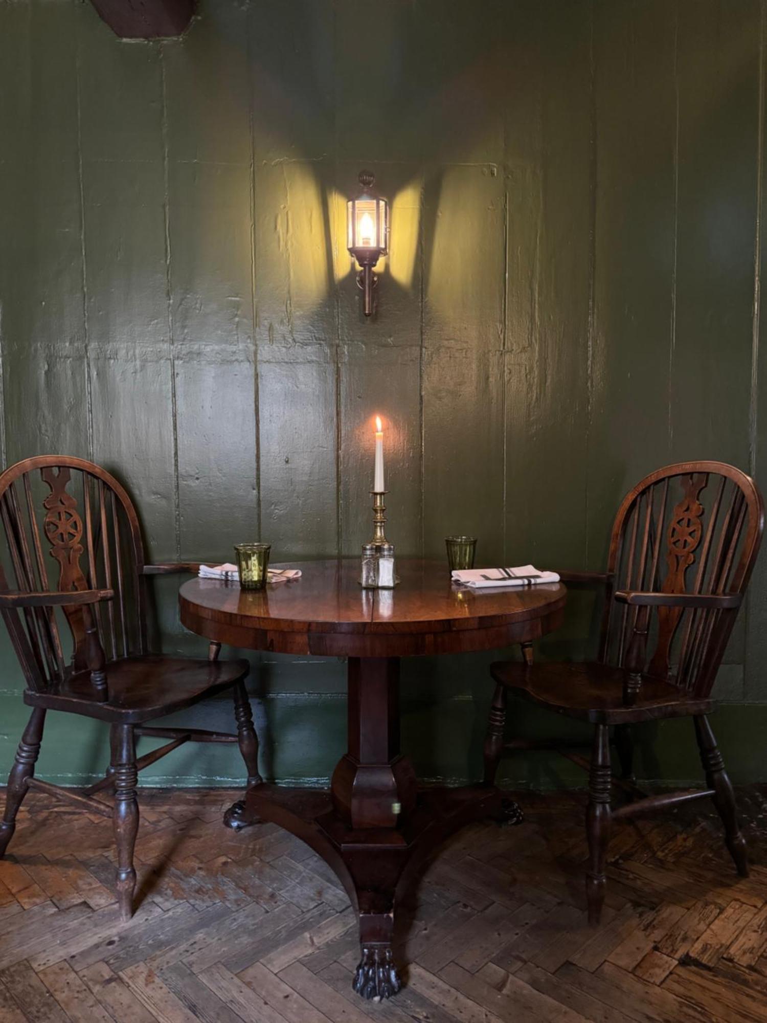 Neeld Arms Hotel Grittleton Kültér fotó